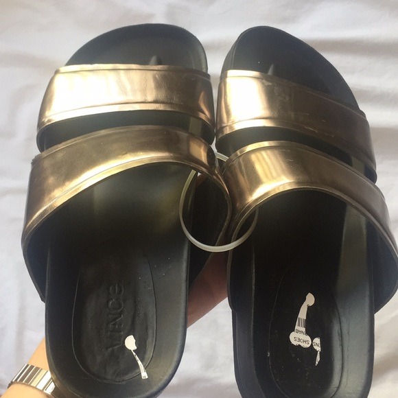 [New] Vince Orion Metallic Sandal - Picture 1 of 2